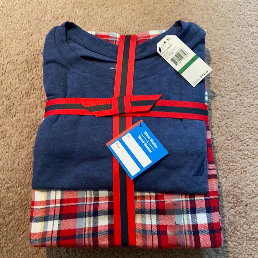 Brand New Men’s Nautica Sleepwear Set